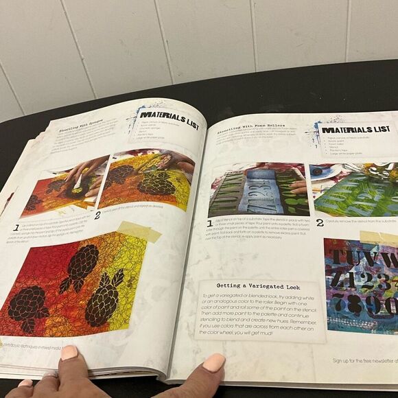 Acrylic Techniques in Mixed Media - Scribble, Stencil, Stamp by Roxeanne Padgett - Picture 11 of 16